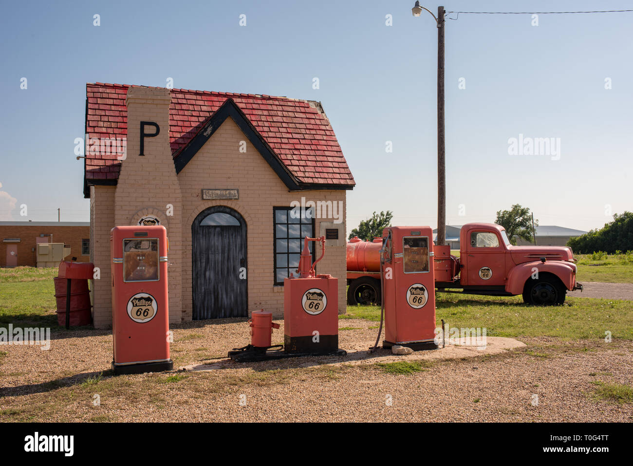 Phillips 66 Gas Station High Resolution Stock Photography And Images Alamy
