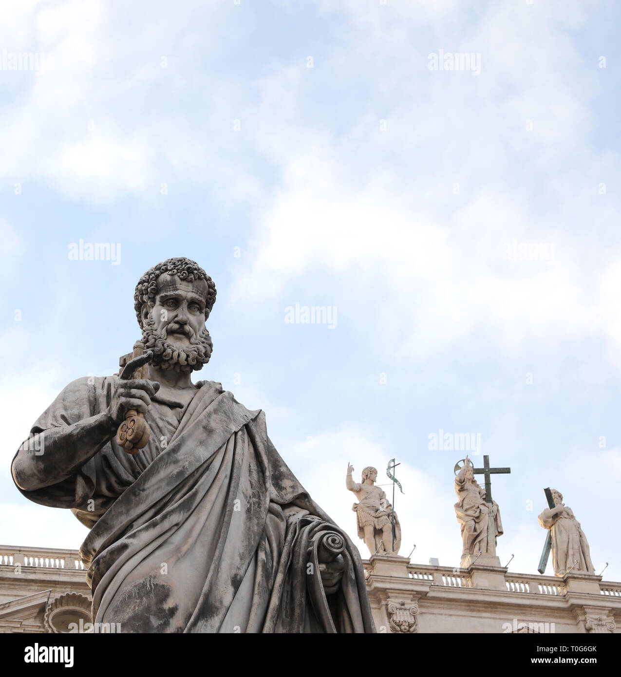 majestic statue of Saint Peter with a long beard and keys in the