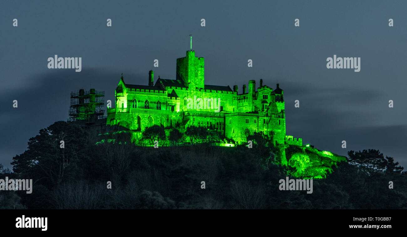 St Michaels Mount Cornwall lit green  for St Patrick's Day Stock Photo