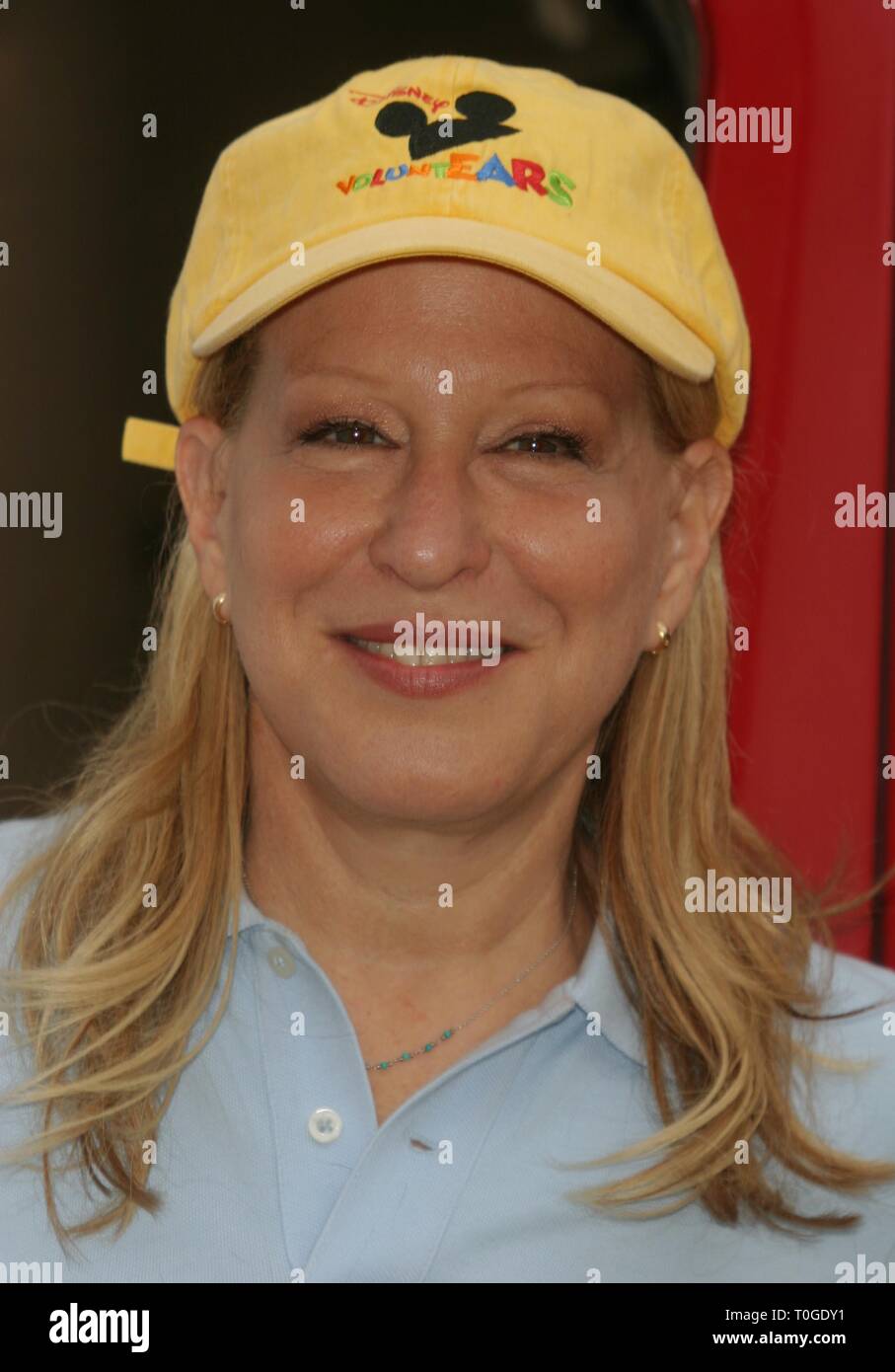 BETTE MIDLER KICKS OFF A REVITALIZATION OF A COMMUNITY GARDEN AND