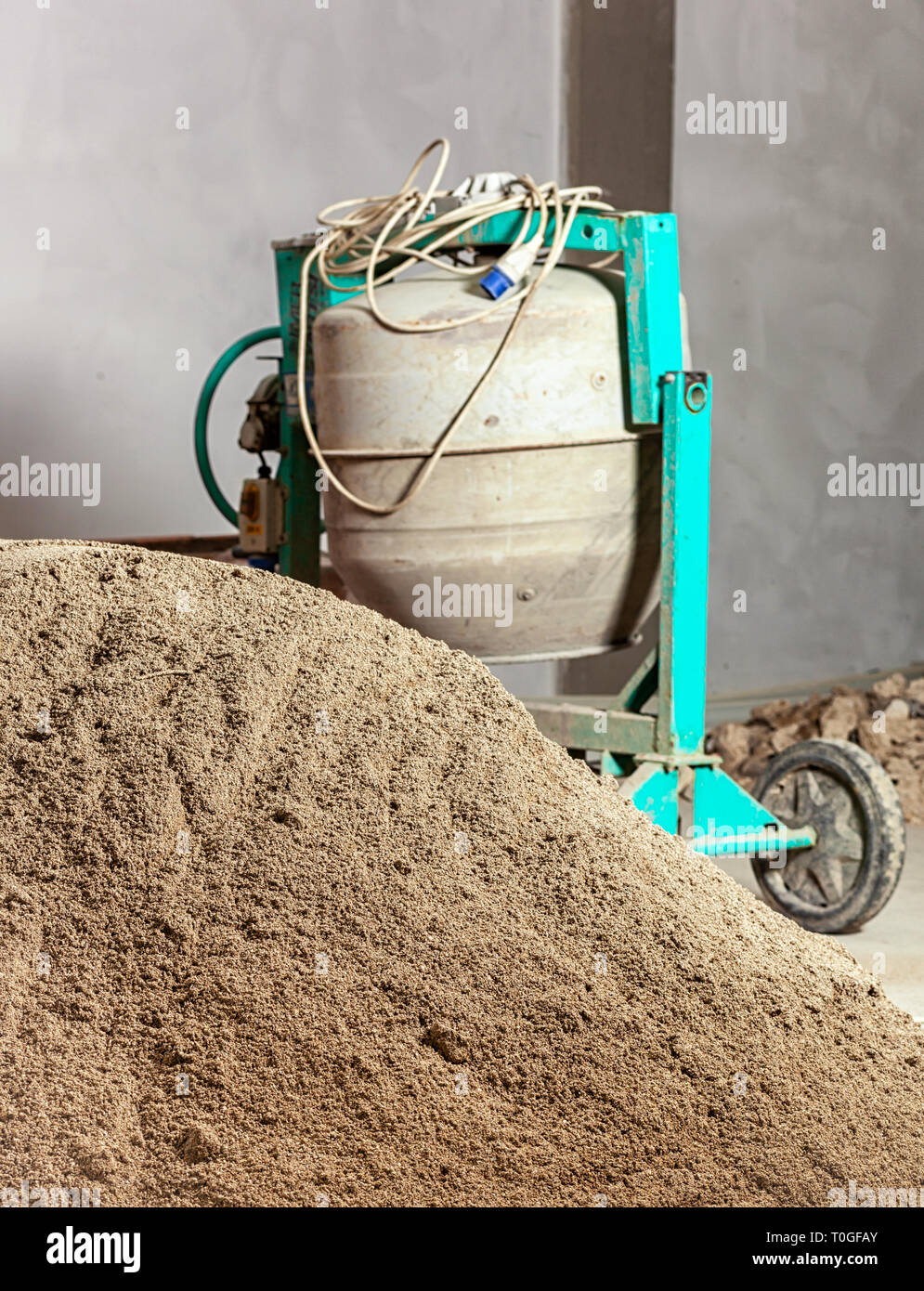 Industrial cement mixer machinery at construction site Stock Photo Alamy