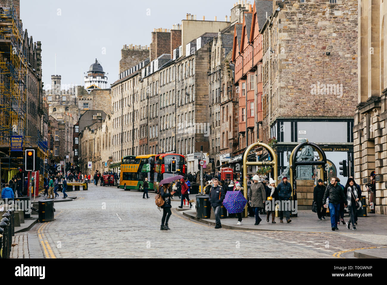 EDINBURGH, SCOTLAND - FEBRUARY 9, 2019 - The Royal Mile is the heart of Edinburgh’s Old Town Stock Photo