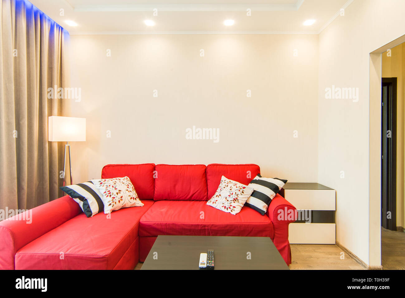 Russia Novosibirsk 07 May 16 Interior Room Apartment Decor Items Red Sofa Stock Photo Alamy