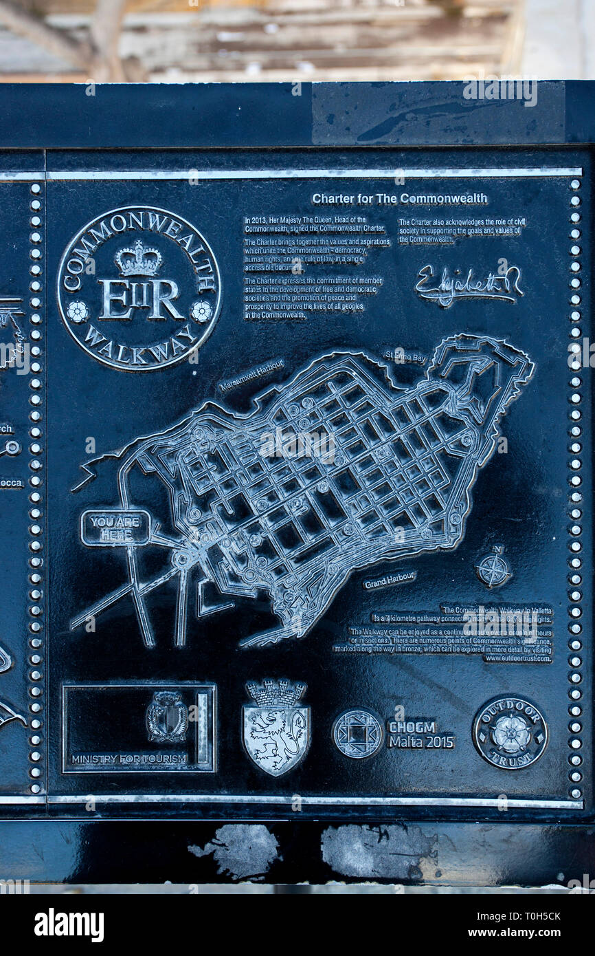 Information plaque about The Commonwealth Walkway Stock Photo - Alamy