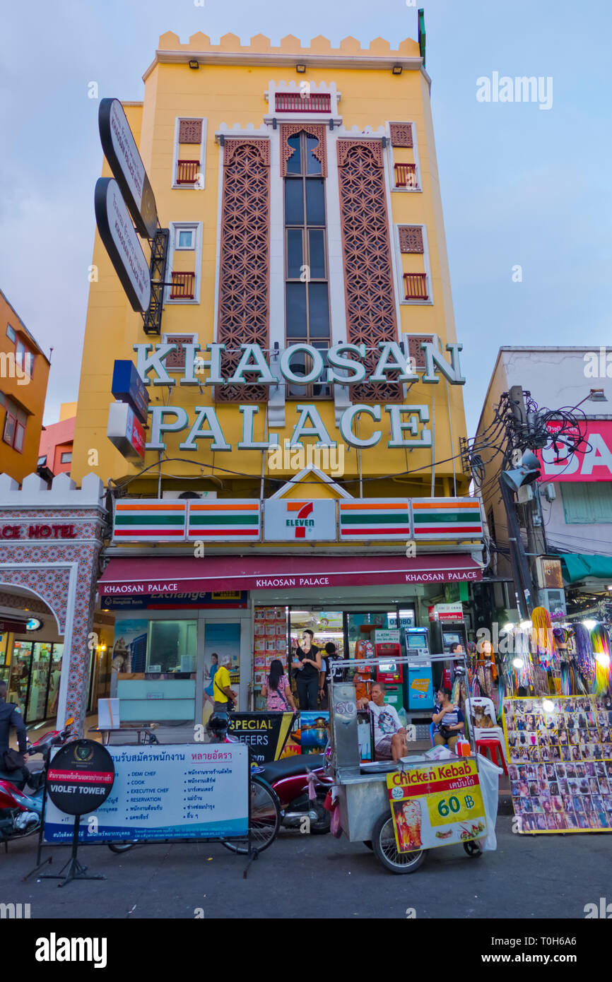 Khaosan Palace, Khaosan Road, Banglamphu, Bangkok, Thailand Stock Photo Alamy