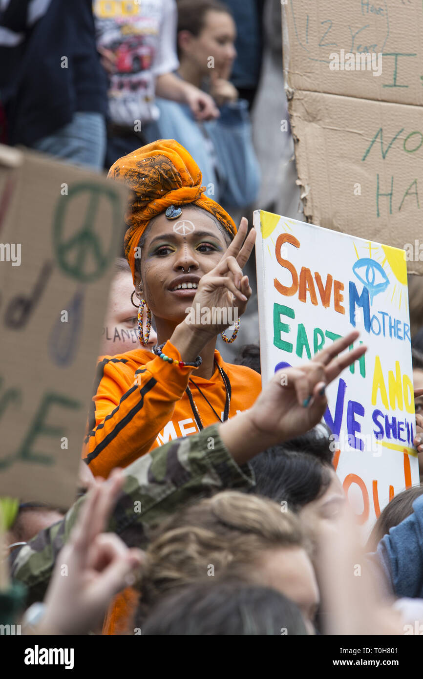New York City School students  participate in an international strike against climate change and to push politicians to make laws cutting greenhouse gasses and to pass a 'Green New Deal' in Congress. Stock Photo