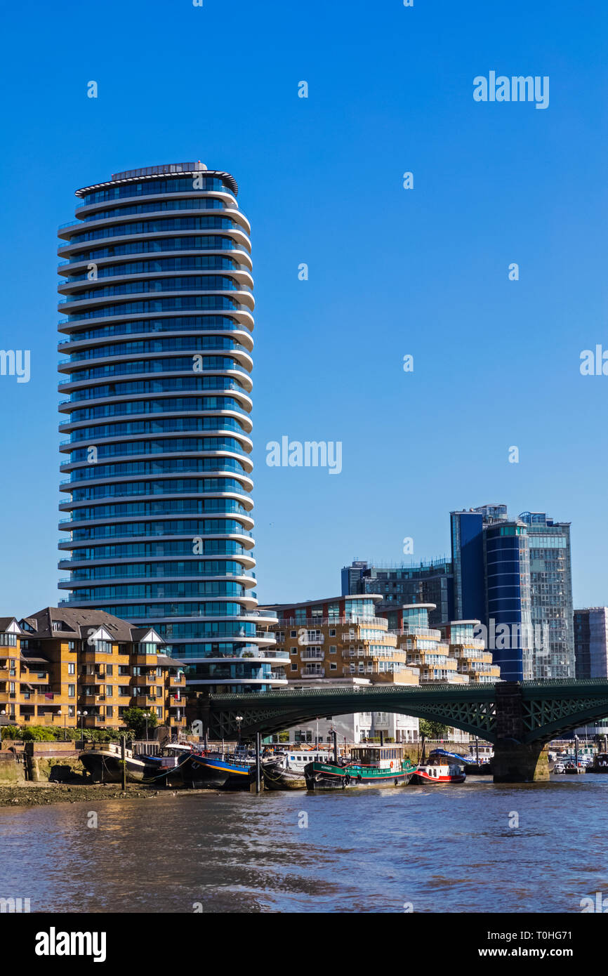 England, London, Battersea, Lombard Wharf Tower Riverside Apartment