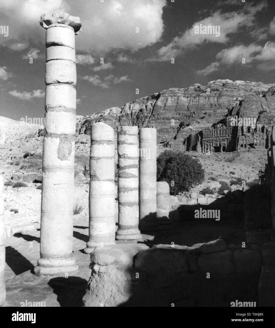 geography / travel, Jordan, Petra, Nabatean Town, Main Roman Road, column, 1964, Additional-Rights-Clearance-Info-Not-Available Stock Photo