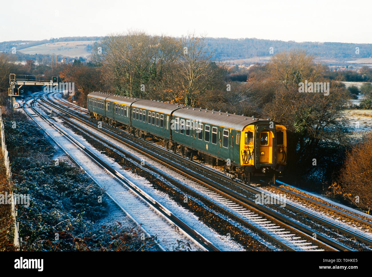 Class 411 4CEP electric multiple unit number 1592 repainted into original British Rail green livery to commemorate the end of Mk1 slam door operations at Otford Junction in Kent. 2nd January 2002. Stock Photo