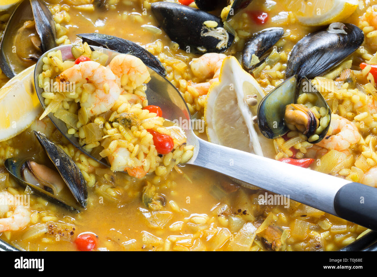 A traditional Spanish dish of Shellfish Paella Stock Photo Alamy
