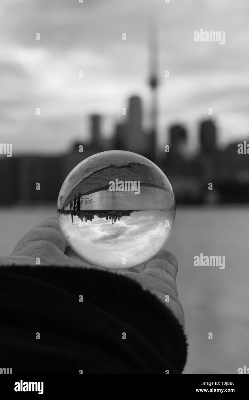Toronto cn tower shadow Black and White Stock Photos & Images - Alamy