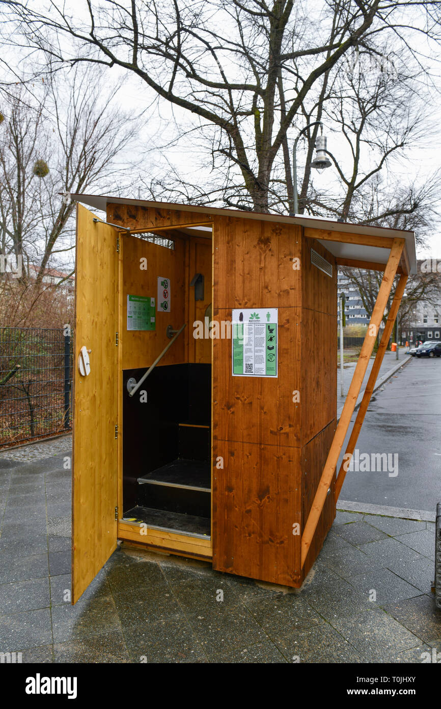 Toilet, Genthiner street, Magdeburg place, zoo, middle, Berlin, Germany, Toilette, Genthiner Straße, Magdeburger Platz, Tiergarten, Mitte, Deutschland Stock Photo