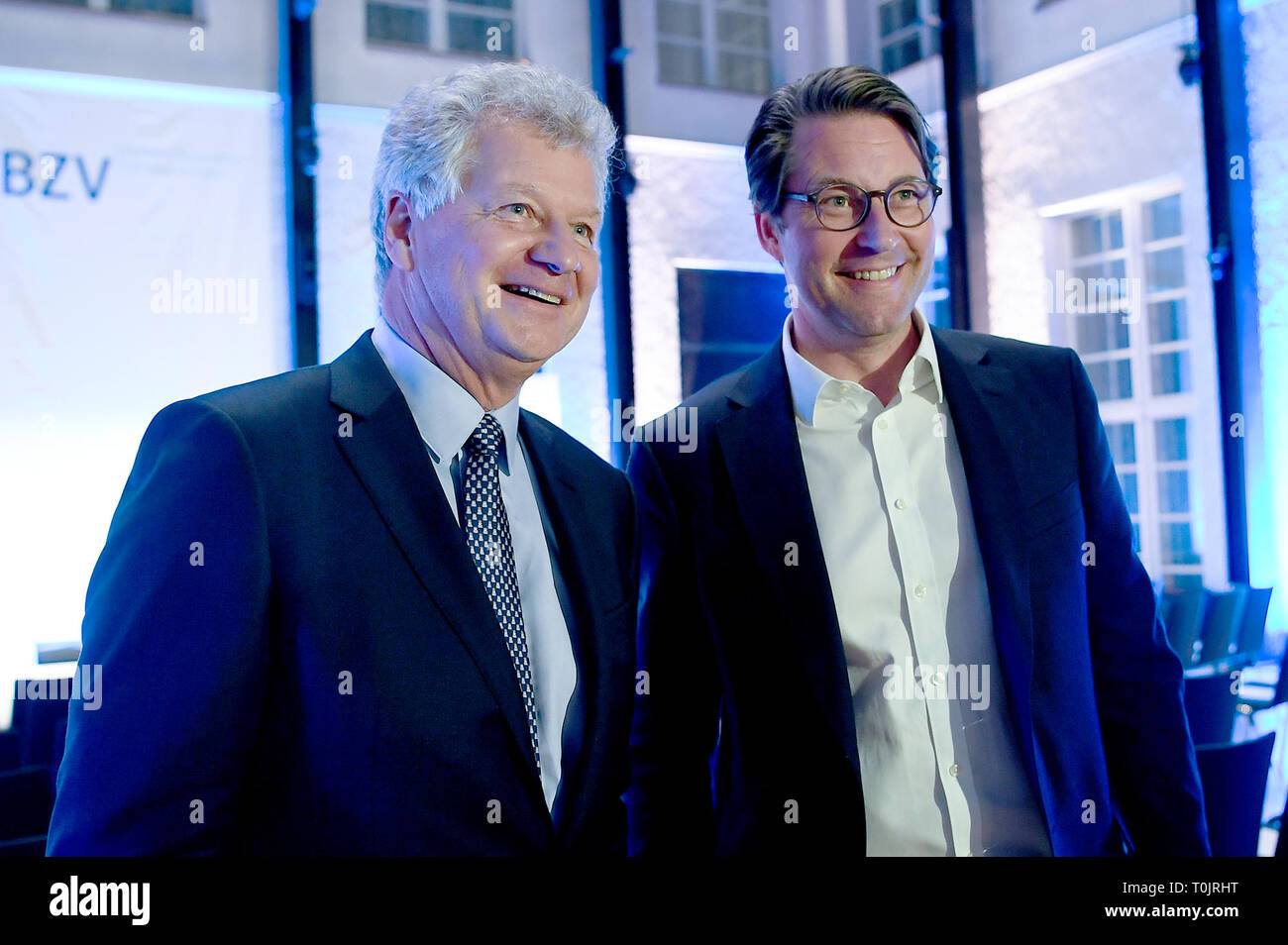 Berlin, Germany. 20th Mar, 2019. Andreas Scherer (l), Chairman of the VBZV  and Andreas Scheuer (CSU), Federal Minister of Transport, at the annual  meeting of the Association of Bavarian Newspaper Publishers (VBZV).