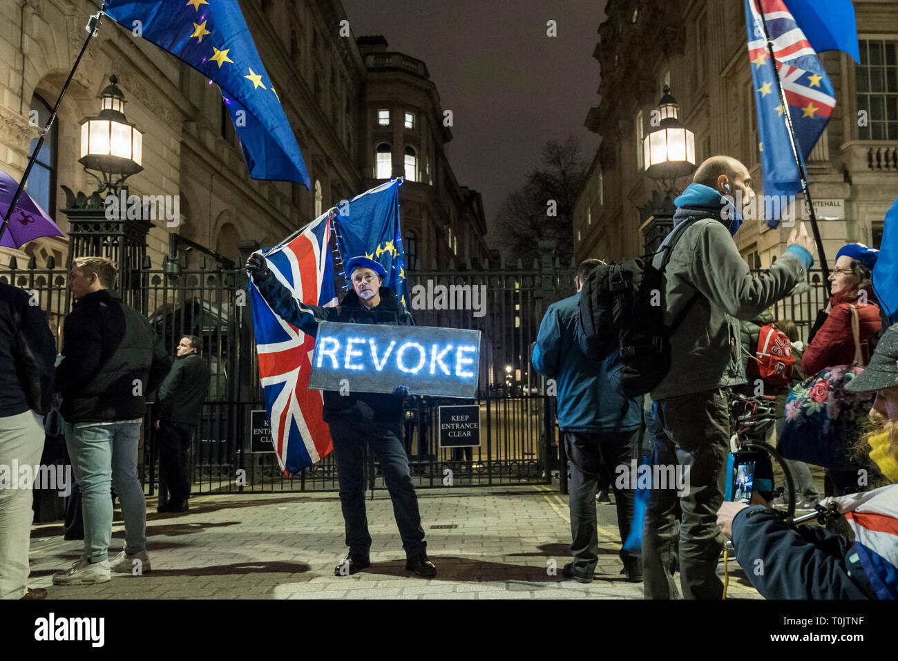 London Uk 20th Mar 2019 Pro Remain Protesters Outside