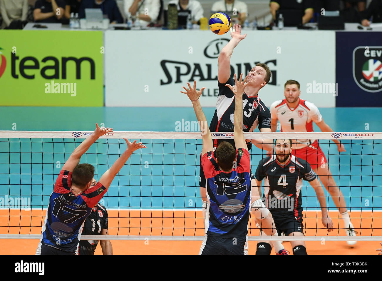 Candy Arena, Monza, Italy. 20th March, 2019. CEV Volleyball Challenge Cup men, Final, 1st leg. Alexander Safonov of Belogorie Belgorod during the match between Vero Volley Monza and Belogorie Belgorod at the Candy Arena Italy.  Credit: Claudio Grassi/Alamy Live News Stock Photo