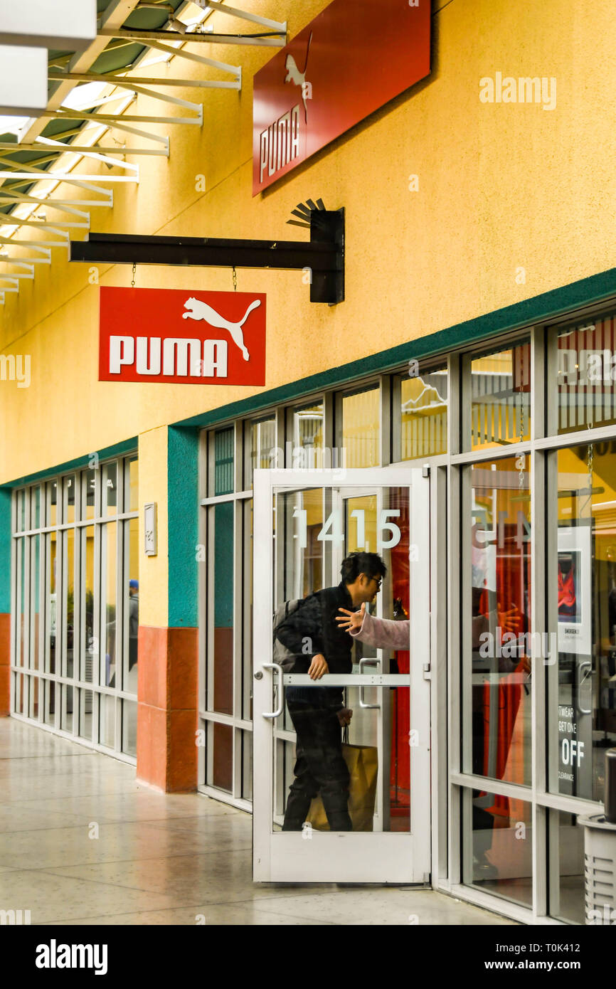 LAS VEGAS, NV, USA - FEBRUARY 2019: People going into the Puma store in the  Premium Outlets north in Las Vegas Stock Photo - Alamy