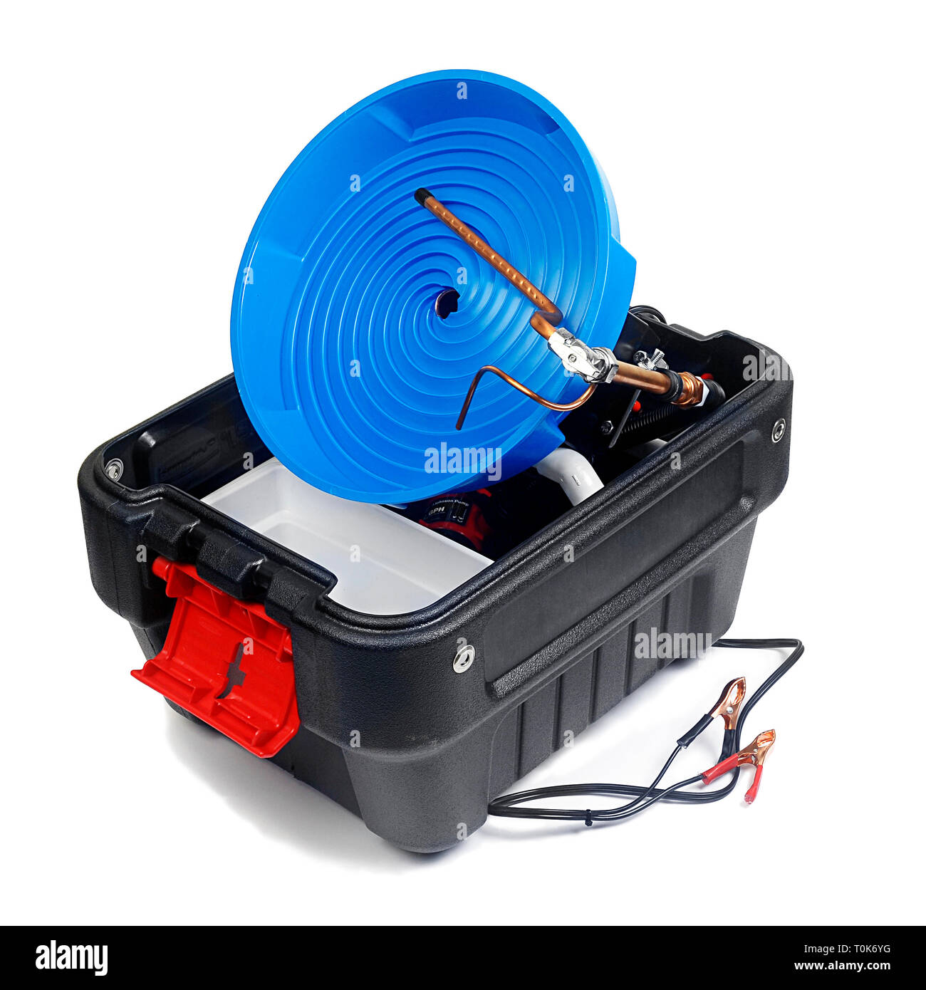 Machine for cleaning heavy sand concentrates to extract gold flakes