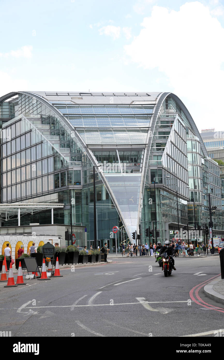 Victoria Street Westminster London England Cardinal Place Shopping Centre Stock Photo