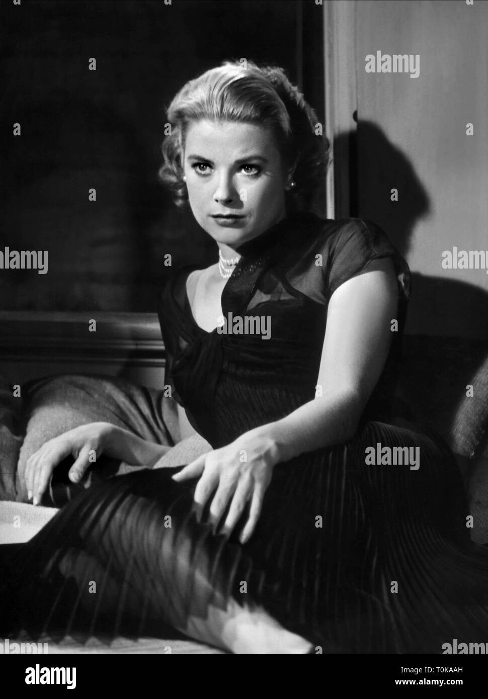 Grace kelly rear window 1954 hi-res stock photography and images - Alamy