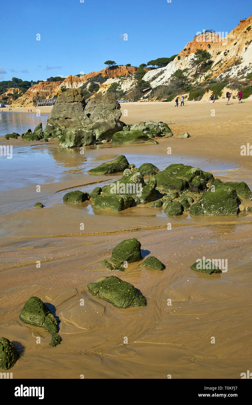 Praia da Falésia (Praia do Barranco das Belharucas), Vilamoura, Quarteira, Faro, Algarve, Portugal Stock Photo
