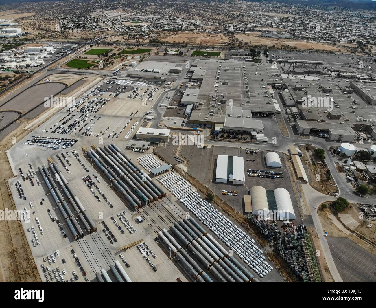 Aerial view of the Ford Motor Company automotive company in the Hermosillo industrial park. Automotive industry. Hermosillo Stamping and Assembly is an automobile assembly plant of Ford Motor Company located in Hermosillo, Sonora, Mexico. The plant currently assembles the Ford Fusion and Lincoln MKZ, Lincoln models for the North American market. Ford is an American multinational automaker . Photo: (NortePhoto / LuisGutierrez) ... keywords: dji, aerial, djimavic, mavicair, aerial photo, aerial photography, urban landscape, aerial photography, aerial photo, urban, urban, urban, plane, architectu Stock Photo