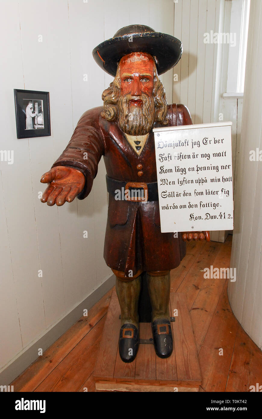 Original Gubben Rosenbom (The Old Rosebom) statue known from The Wonderful  Adventures of Nils by Selma Lagerlöf in wooden Amiralitetskyrkan (Admiralty  Stock Photo - Alamy