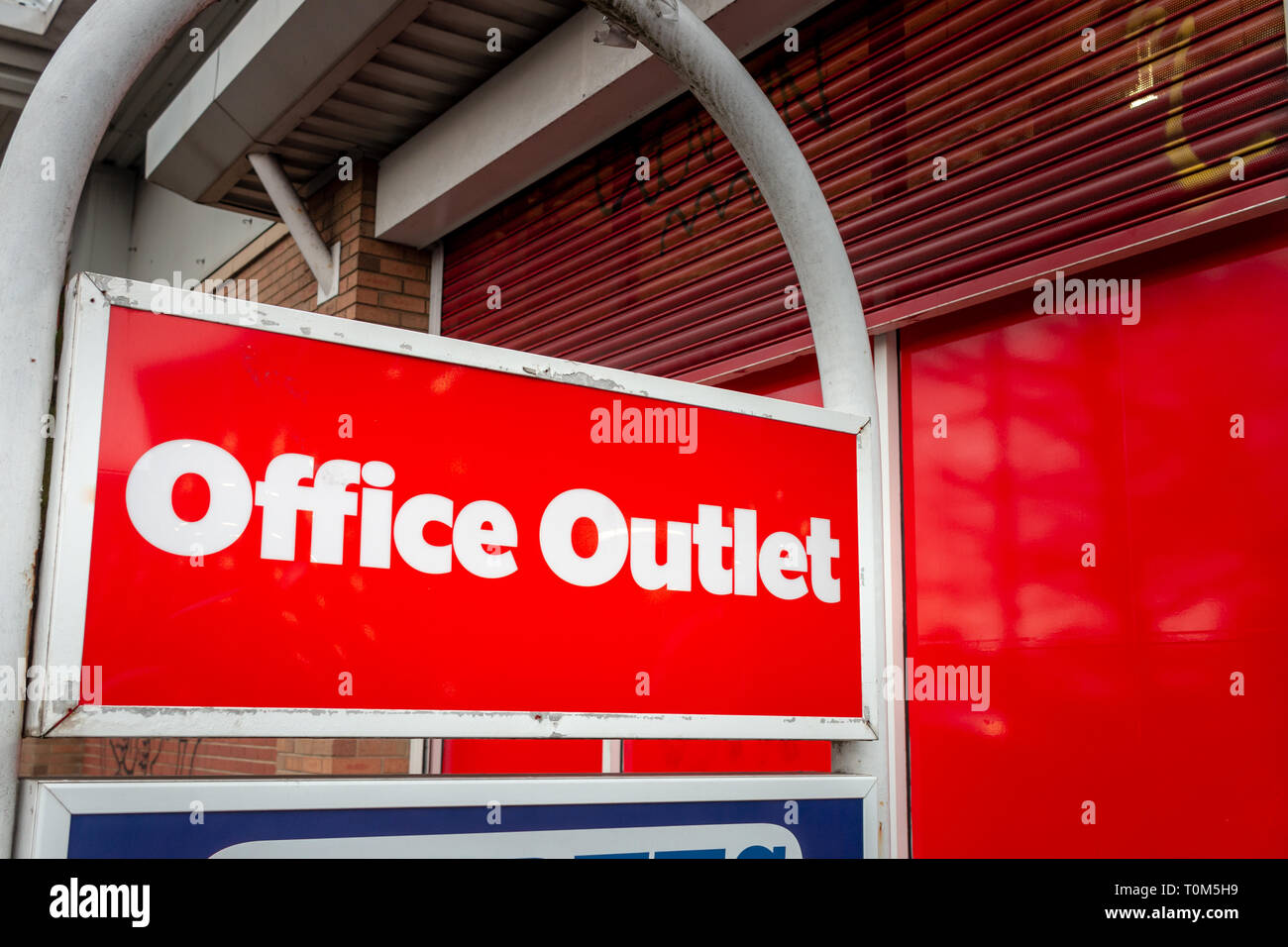 Office Outlet store in Bristol Stock Photo