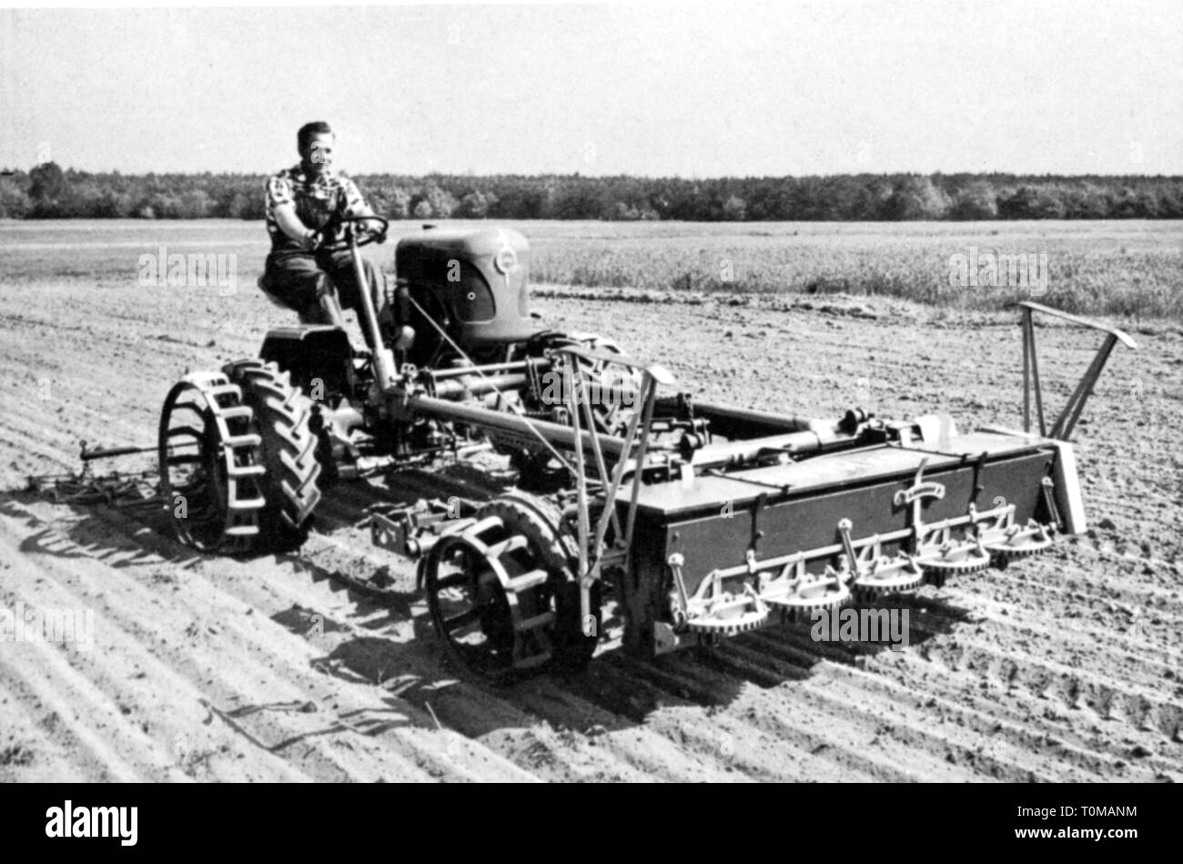 agriculture, machines, tractor type 18 PS 'Alldog' by Heinrich Lanz AG, 1951, Additional-Rights-Clearance-Info-Not-Available Stock Photo