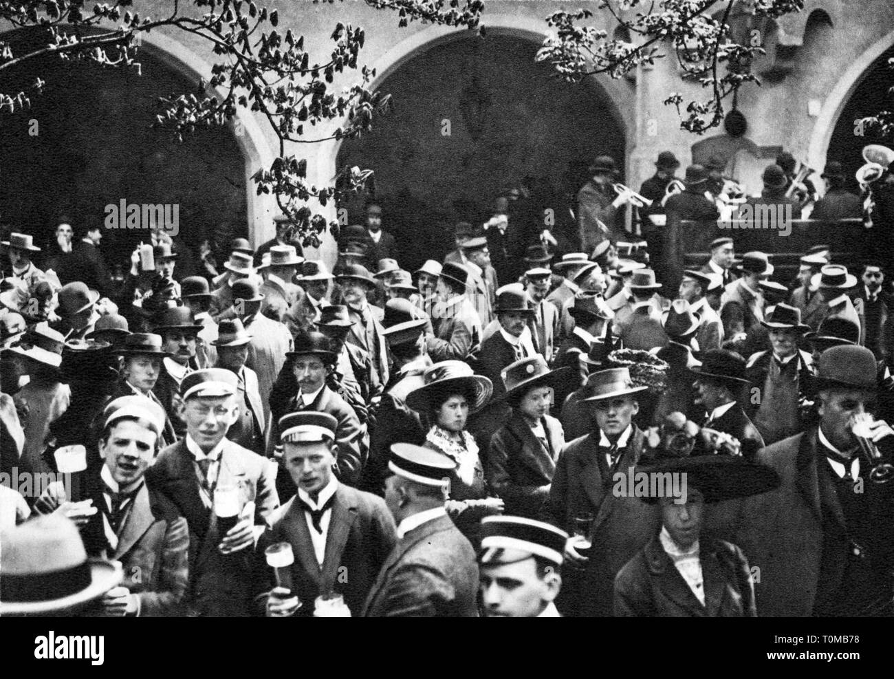 pedagogy, students, student corporations having morning pint, 1912, Additional-Rights-Clearance-Info-Not-Available Stock Photo