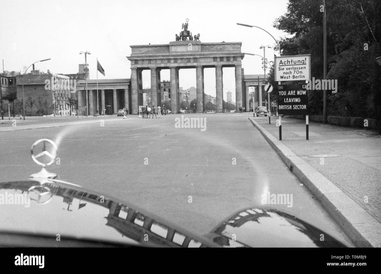 geography / travel, Germany, Berlin, Brandenburg Gate, west side, signs "Attention! You are now leaving West-Berlin" and "You are now leaving the British Sector", late 1950s, Additional-Rights-Clearance-Info-Not-Available Stock Photo