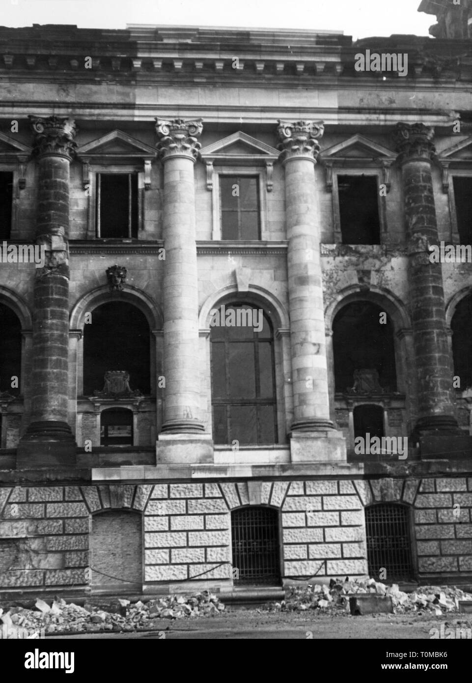 geography / travel, Germany, Berlin, Reichstag, Reichstag building, frontside, exterior view, detail, facade, 28.10.1957, Additional-Rights-Clearance-Info-Not-Available Stock Photo