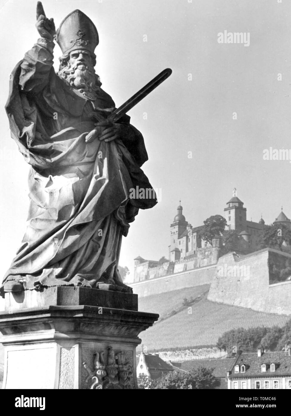 geography / travel, Germany, Wuerzburg, bridges, Old Main Bridge, detail, southern side, statue of Saint Kilian, 1950s, Additional-Rights-Clearance-Info-Not-Available Stock Photo