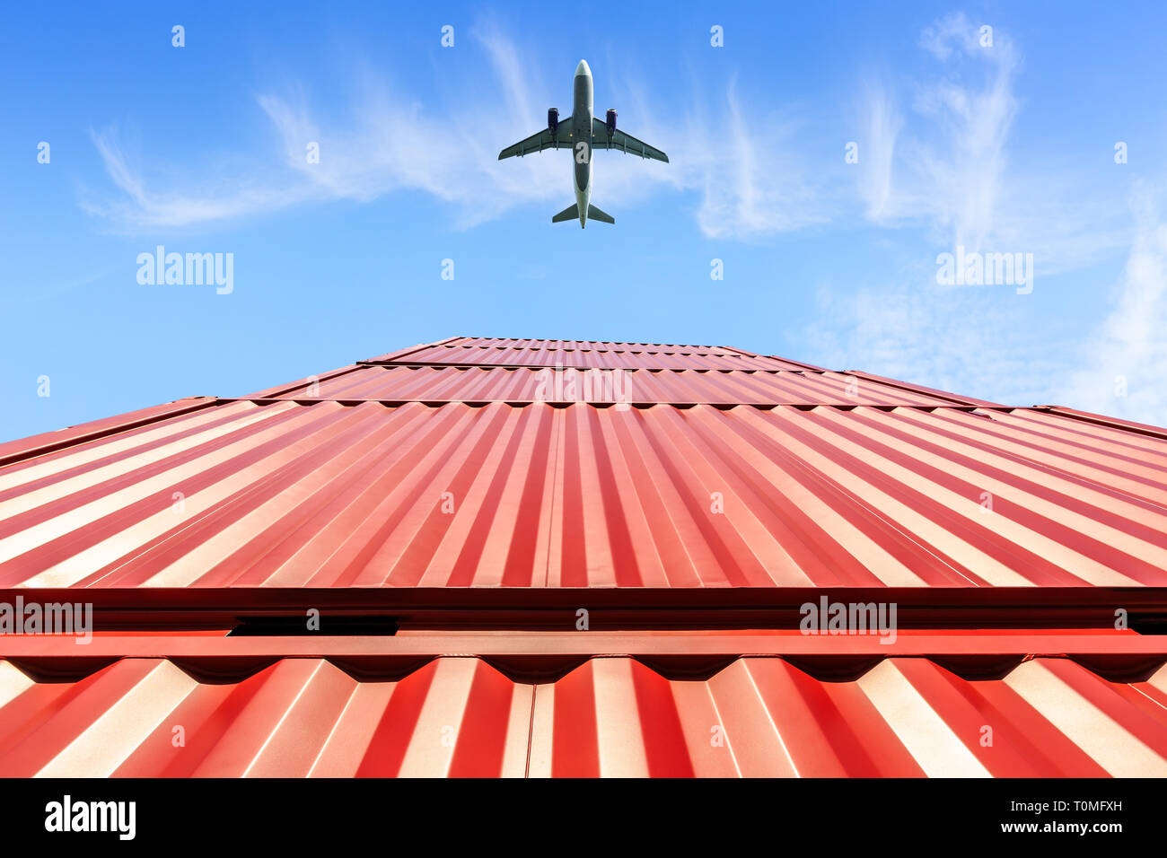 Plane cargo box hi-res stock photography and images - Page 4 - Alamy