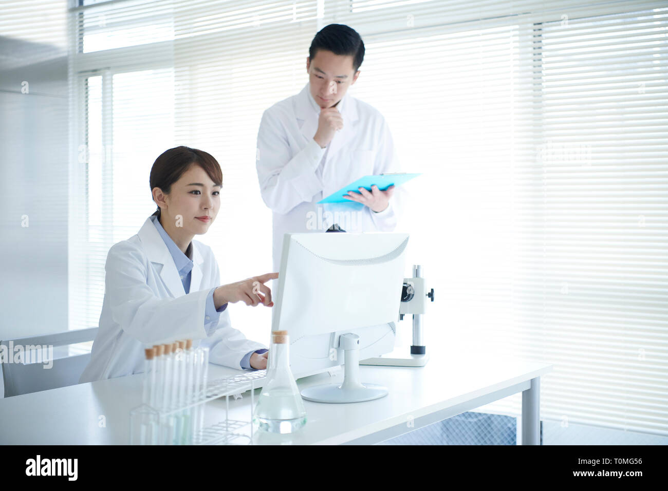 Japanese researchers in the lab Stock Photo Alamy