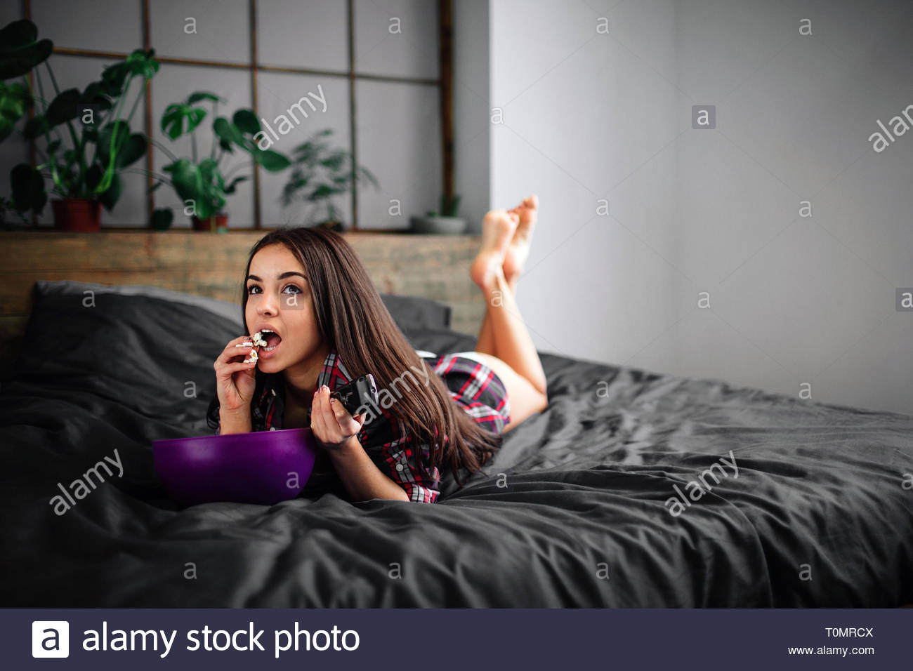 Tv girl что это. элизабет бэнкс в нижнем. Tv girl что это. элизабет бэнкс фильмы. Tv girl что это.