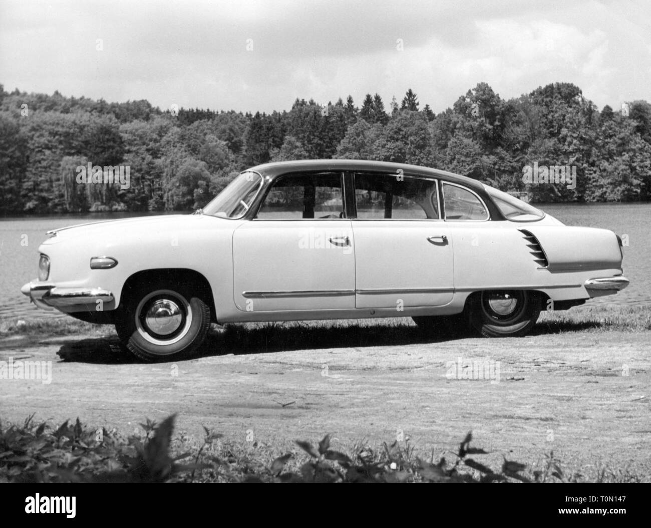transport / transportation, car, vehicle variants, Tatra 603, view from left, Czechoslovakia, 20.6.1956, landscape, landscapes, side view, four-door, six-seater, aerodynamic car body, limousine, luxury, luxuries, upper class, upper-class, motor car, auto, automobile, passenger car, motorcar, motorcars, autos, automobiles, passenger cars, Czech, CSSR, Eastern bloc, 1950s, 50s, 20th century, no-people, transport, transportation, car, cars, view, views, historic, historical, Additional-Rights-Clearance-Info-Not-Available Stock Photo