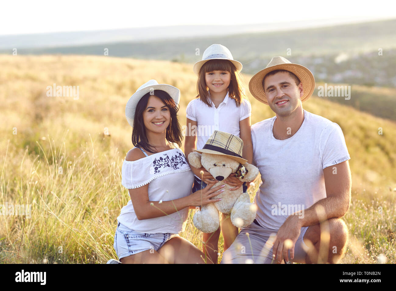 Family on a picnic hi-res stock photography and images - Alamy