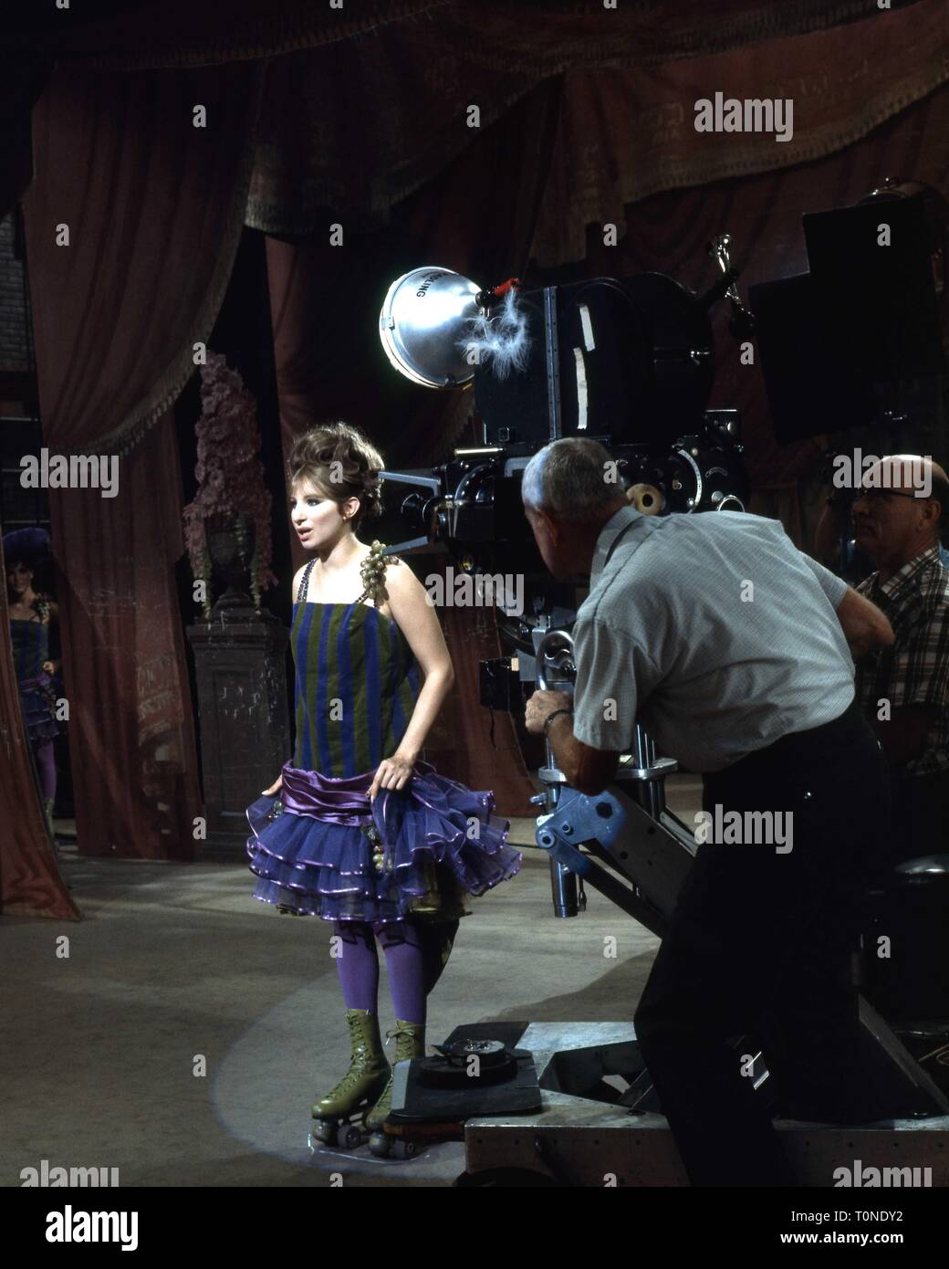 BARBRA STREISAND as Fanny Brice FUNNY GIRL 1968 on set filming director