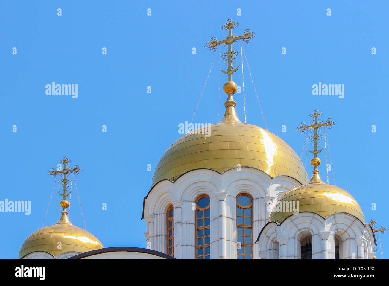 Orthodox crosses on the gilded dome of the temple Stock Photo - Alamy