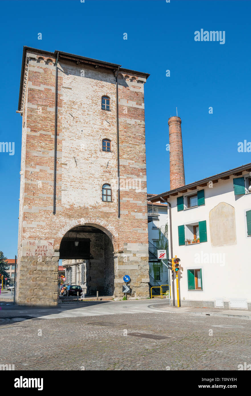 Udine, Friuli Venezia Giulia region, Italy. View of the Villalta old city  gate tower Stock Photo - Alamy