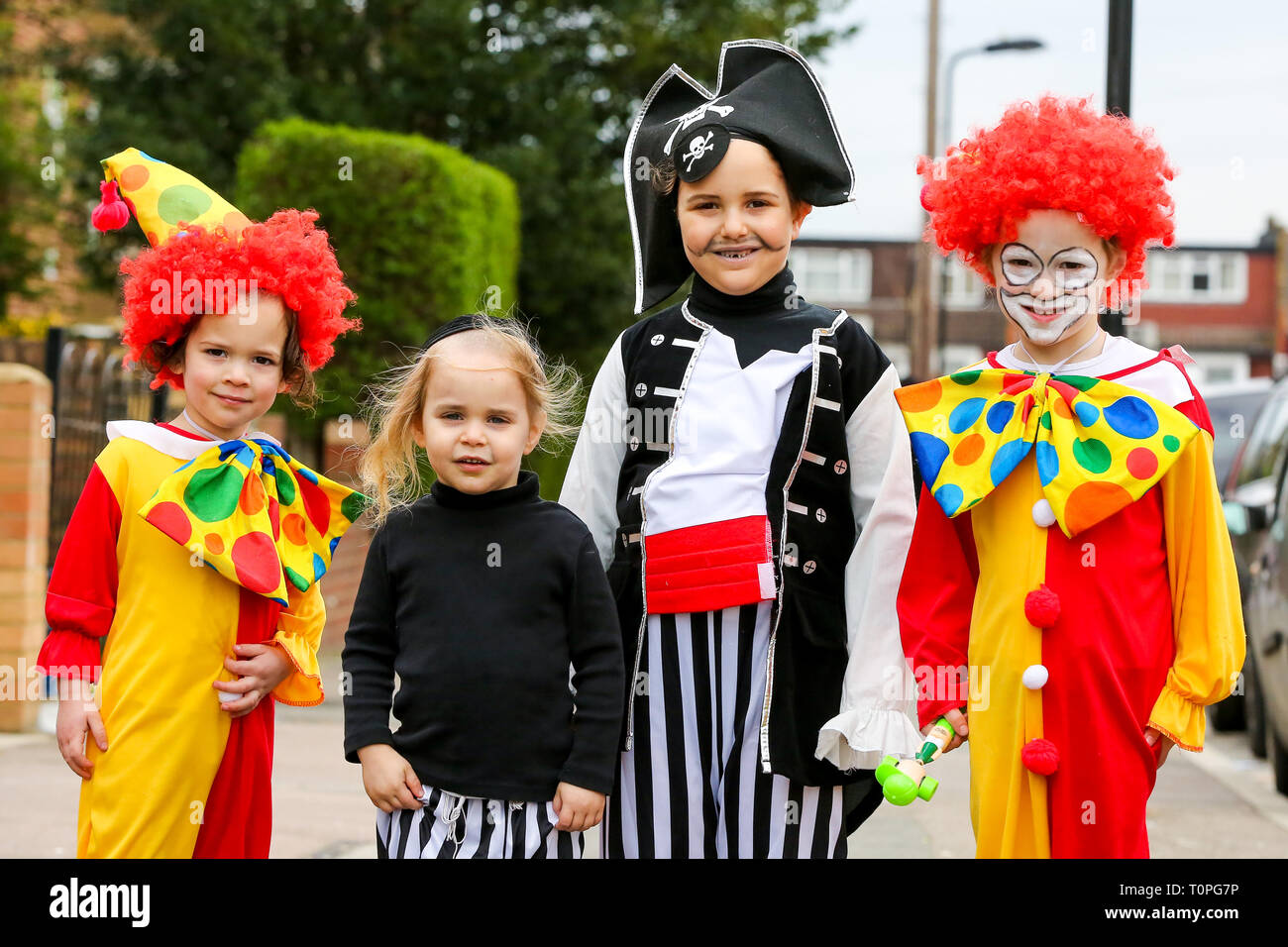 Children wearing dresses hi res stock photography and images Page 3 Alamy