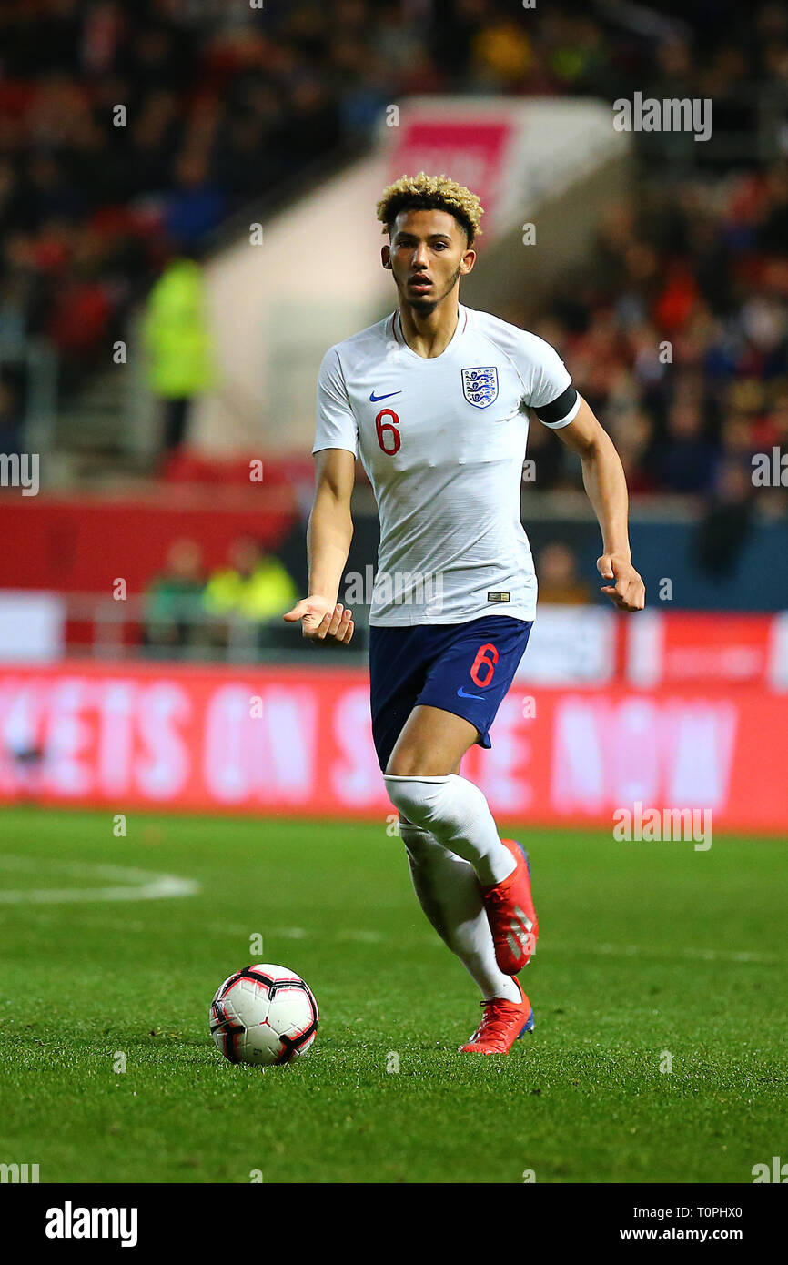 Bristol, UK. 21st Mar, 2019. Lloyd Kelly of England U21s during the International Friendly match between England U21 and Poland U21 at Ashton Gate, Bristol, England on 21 March 2019. Photo by Dave Peters. Editorial use only, license required for commercial use. No use in betting, games or a single club/league/player publications. Credit: UK Sports Pics Ltd/Alamy Live News Stock Photo