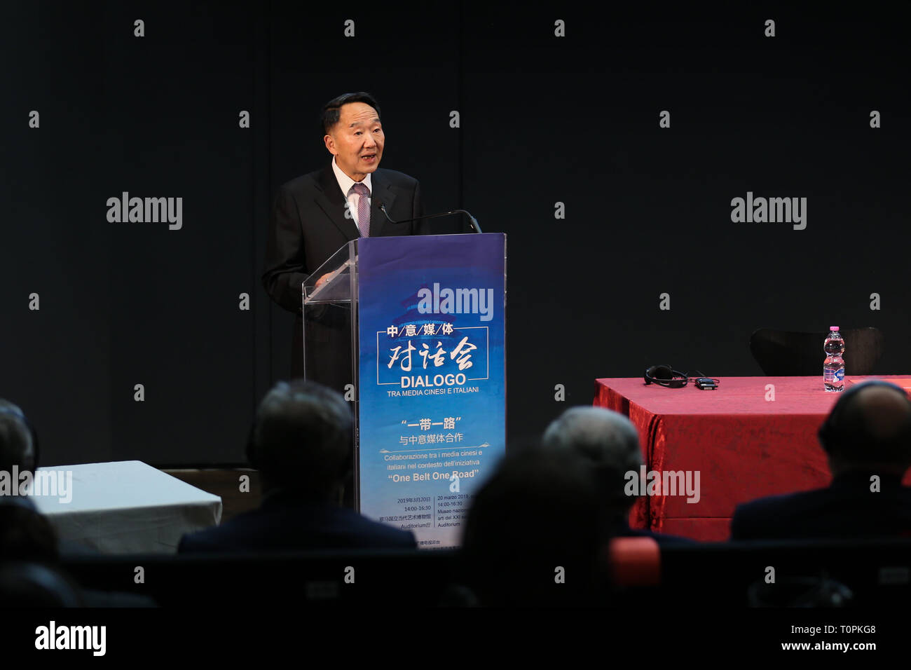 (190322) -- ROME, March 22, 2019 (Xinhua) -- Jiang Jianguo, deputy head of the Publicity Department of the Communist Party of China Central Committee, delivers a speech at a dialogue in Rome, Italy, March 20, 2019. Representatives of leading Chinese and Italian media pledged on Wednesday here to renew and expand collaboration to facilitate mutual understanding between the peoples and to promote bilateral ties. On the eve of Chinese President Xi Jinping's state visit to Italy, some 200 government officials, media executives, reporters and experts of the two countries participated in a dialog Stock Photo