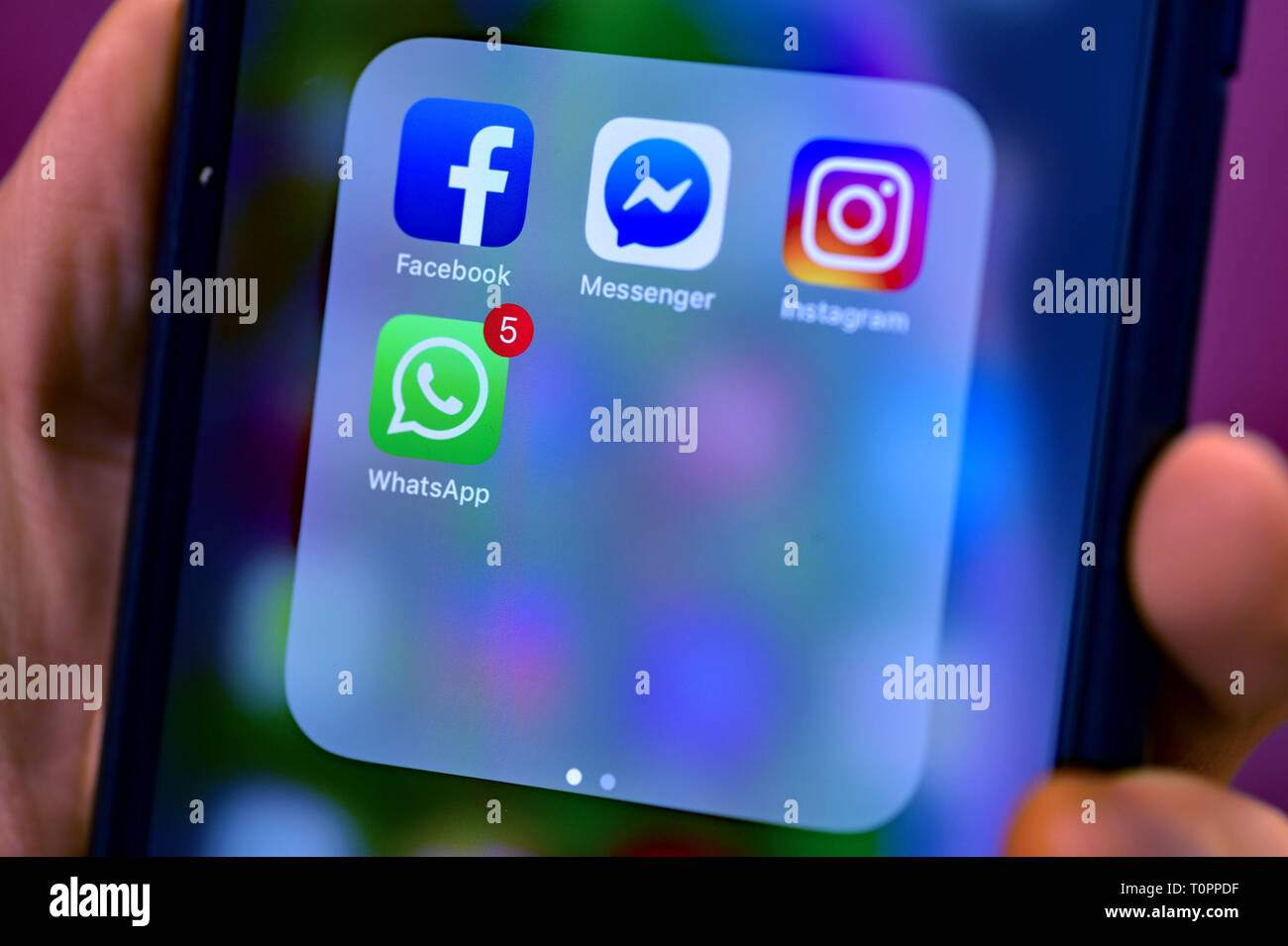 Icon of WhatsApp and other social media communication apps on a Samsung  Galaxy smartphone's touchscreen Stock Photo - Alamy