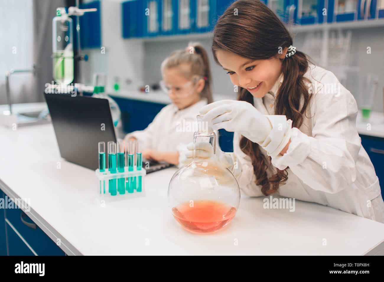 Scientists in lab coats hires stock photography and images Alamy