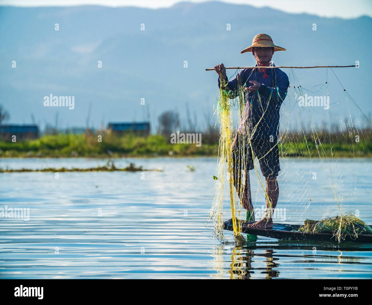 Real fisherman at Inle Lake Stock Photo - Alamy