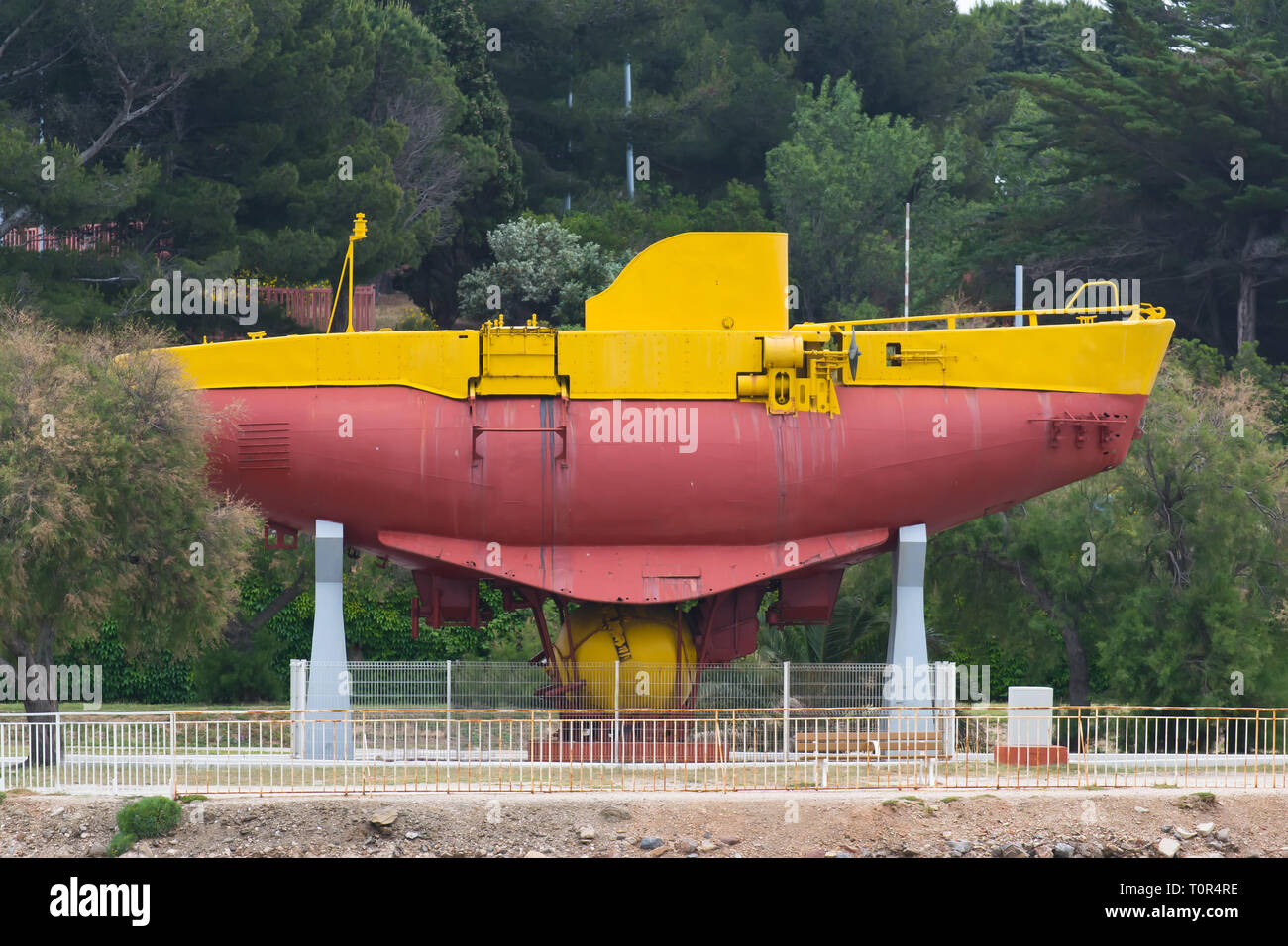 Bathyscaphe hi-res stock photography and images - Page 3 - Alamy