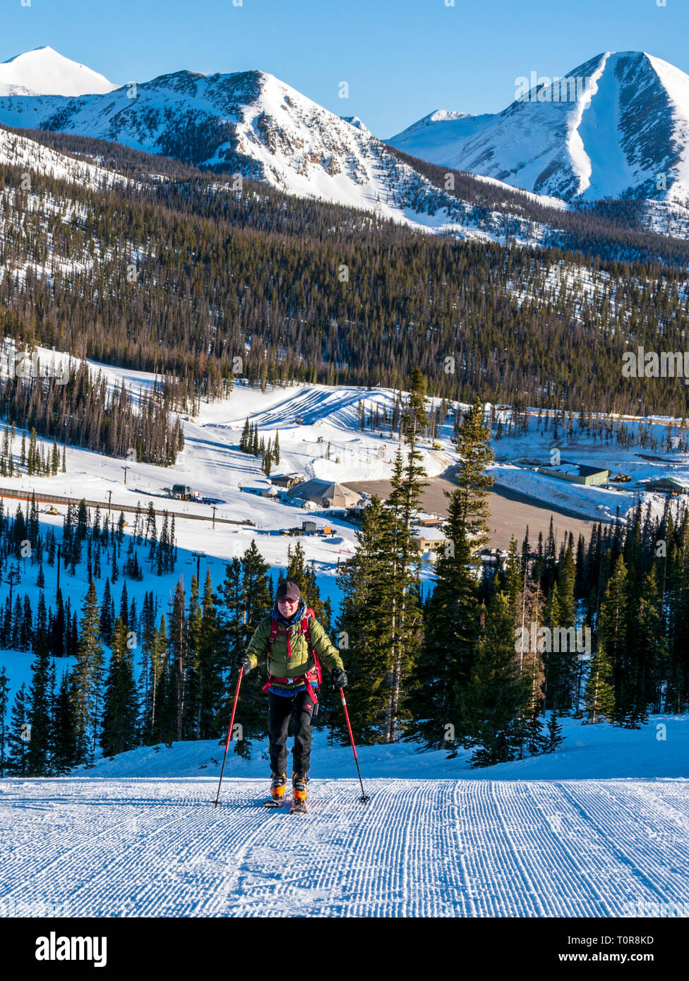 Rocky mountains colorado skiing hi-res stock photography and images - Alamy