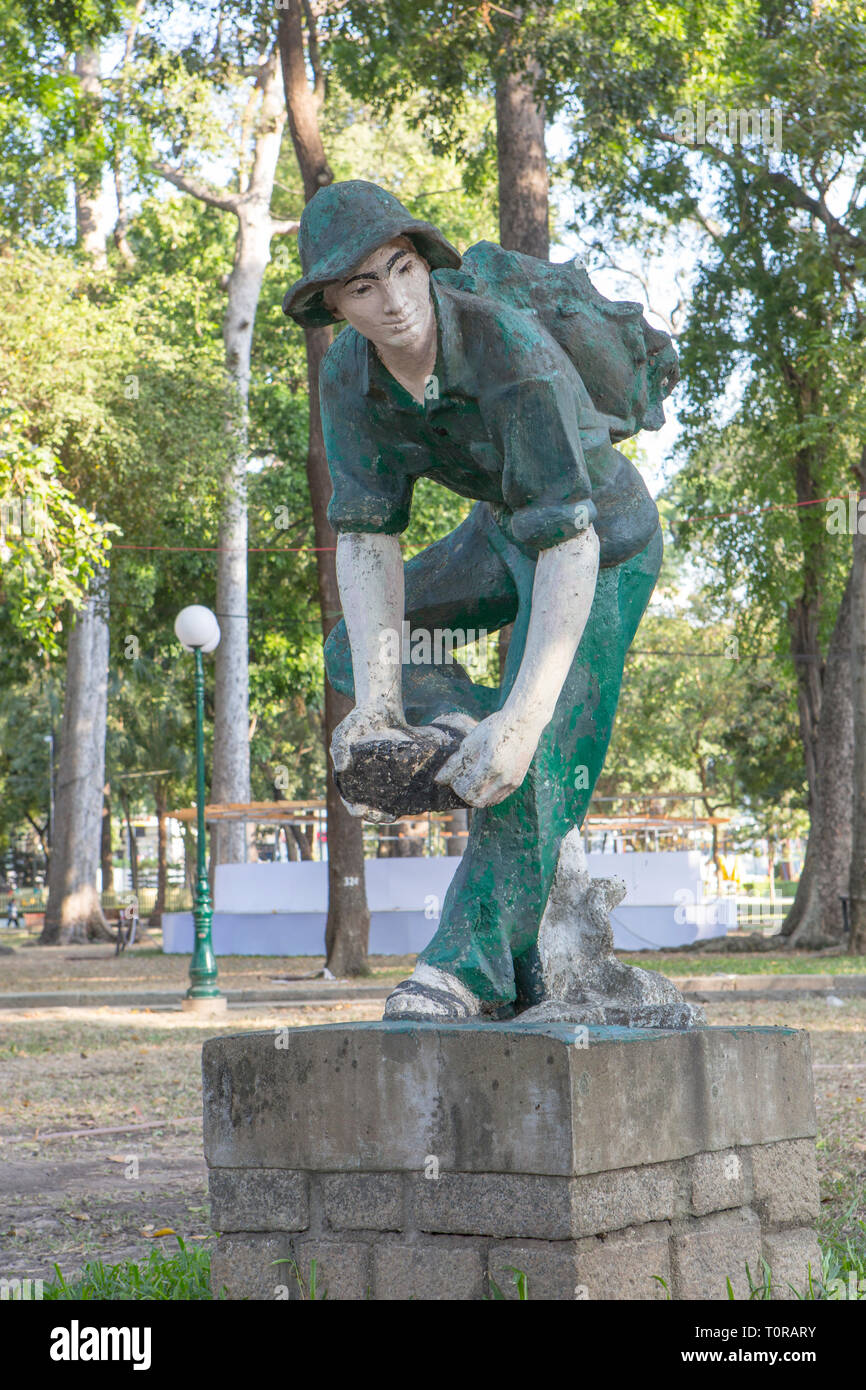 Statue of a Viet cong soldier in Tao Dan Park, Ho Chi Minh City Stock Photo