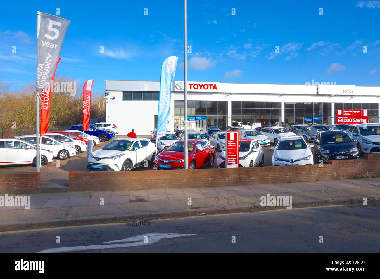 Toyota Car Dealership on Edgeware Road, London, United Kingdom Stock Photo Alamy Toyota Car Dealership on Edgeware Road, London, United Kingdom Stock Photo Alamy